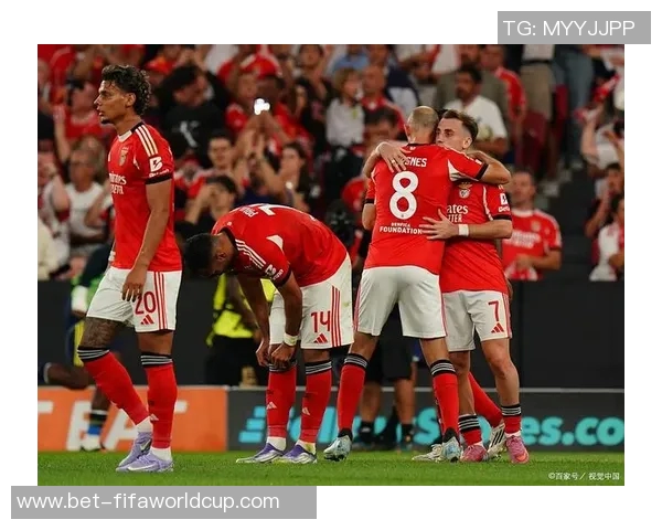 阿森纳主场迎战哈德斯全力争胜展现球队实力与斗志 阿森纳主场迎战哈德斯全力争胜展现球队实力与斗志